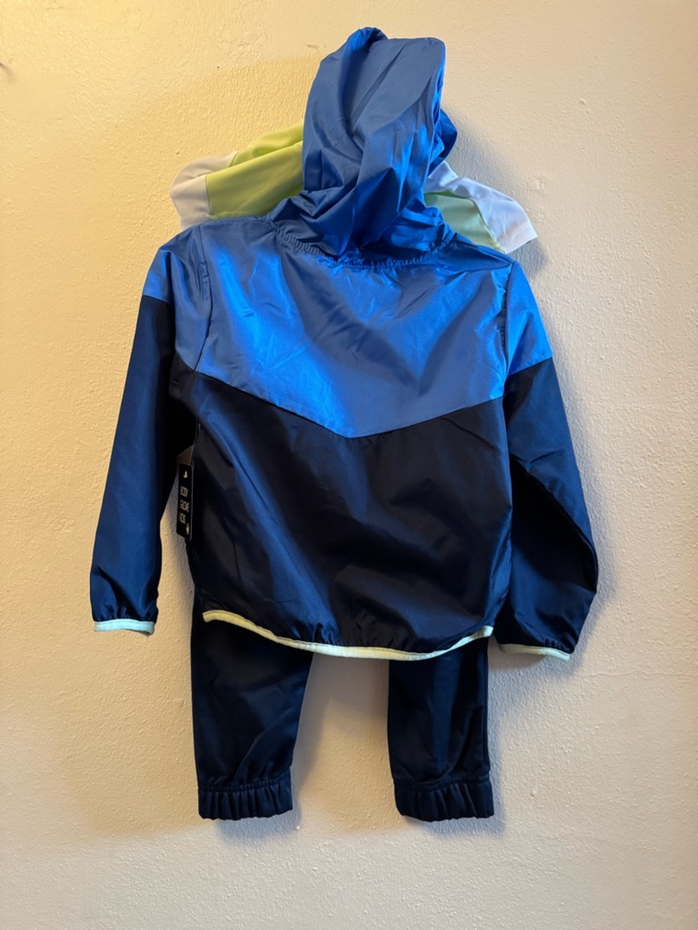 NWT Body Glove Toddler Boys 3pc Activewear Set Blue Green Jacket Pants T-Shirt 5 - Picture 12 of 13
